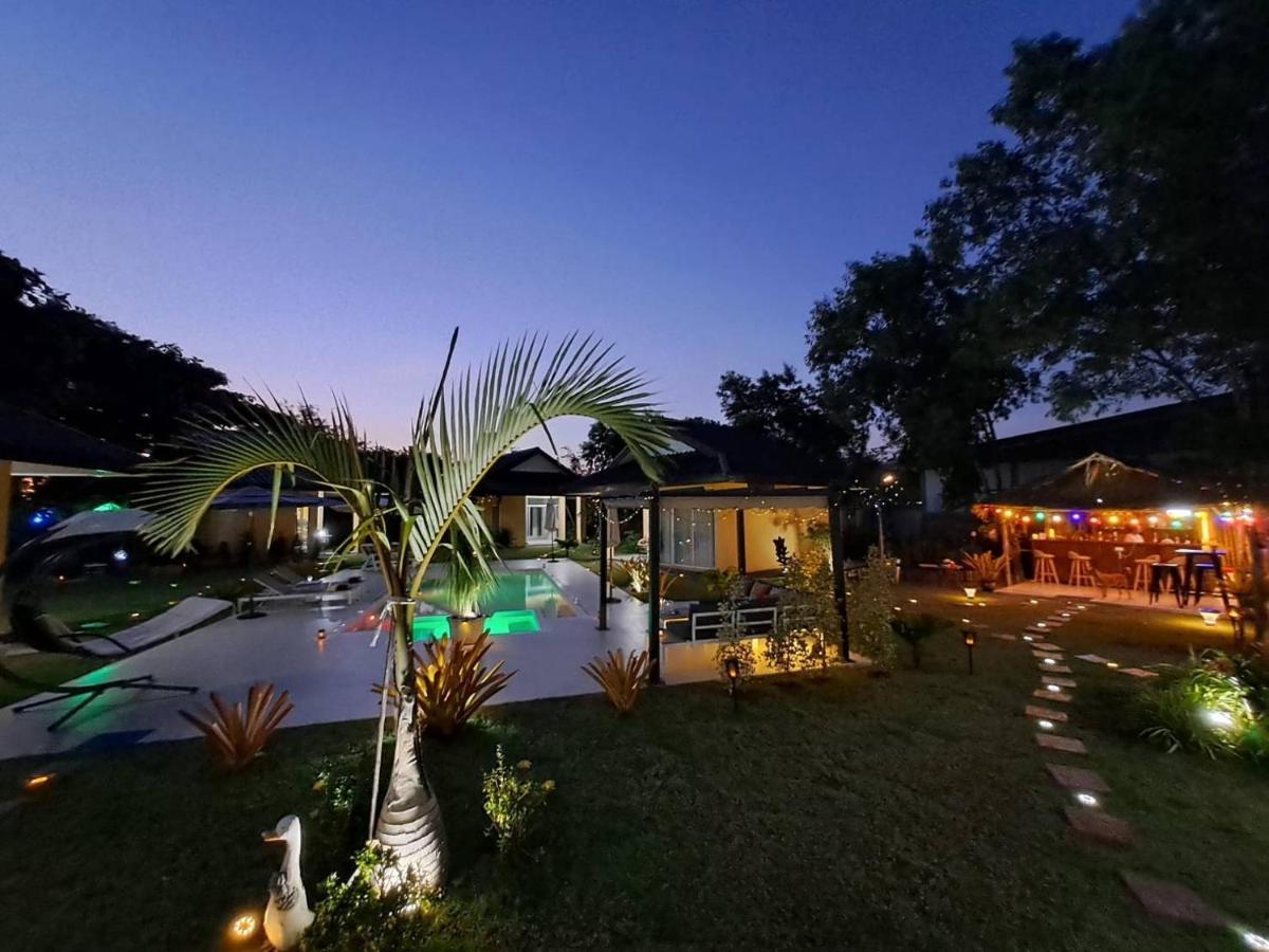 Pool Villa, Resort, Mae Ramphueng Beach, Ban Phe, Rayong, Residence M Thailand (Adults Only) Ban Chamrung Exterior foto