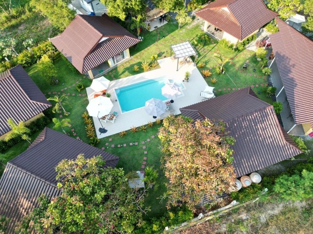 Pool Villa, Resort, Mae Ramphueng Beach, Ban Phe, Rayong, Residence M Thailand (Adults Only) Ban Chamrung Exterior foto